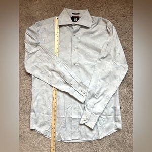 Men’s Hilfiger Button Up Shirt | Size Medium | Light Blue Pattern